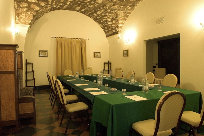 Imagen de los interiores del Hotel Grand Des Ètrangers. Foto 15