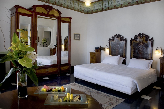 Imagen de la habitación del Hotel Grand Des Ètrangers. Foto 9