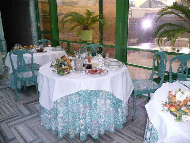 Imagen del bar/restaurante del Hotel Grand Des Templiers. Foto 2