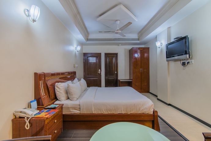 Imagen de la habitación del Hotel Grand Dhillon. Foto 4