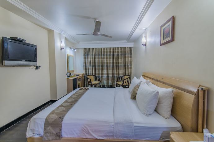 Imagen de la habitación del Hotel Grand Dhillon. Foto 8