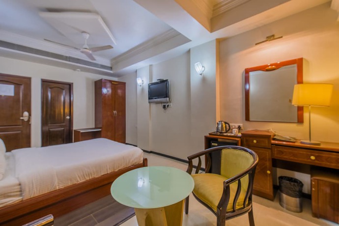 Imagen de la habitación del Hotel Grand Dhillon. Foto 9