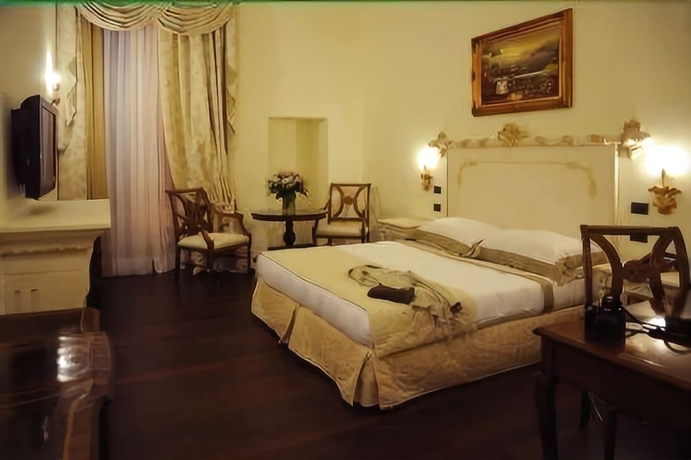 Imagen de la habitación del Hotel Grand Di Lecce. Foto 6