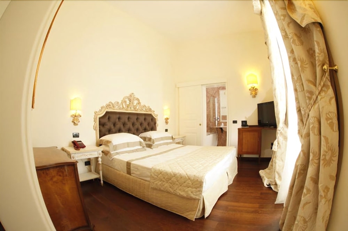 Imagen de la habitación del Hotel Grand Di Lecce. Foto 13