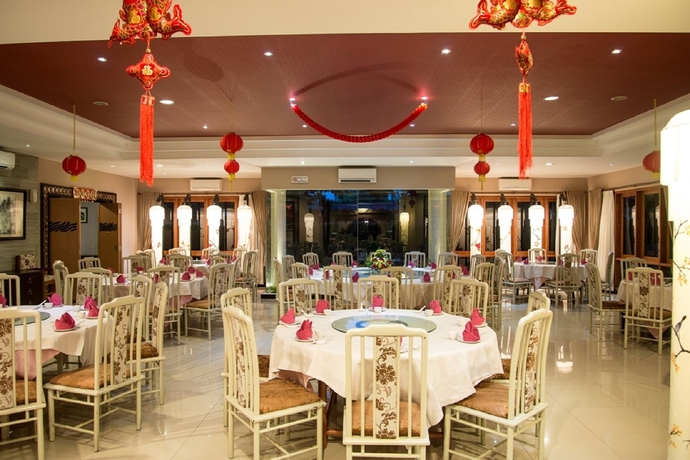 Imagen del bar/restaurante del Hotel Grand Diamond Yogyakarta. Foto 7