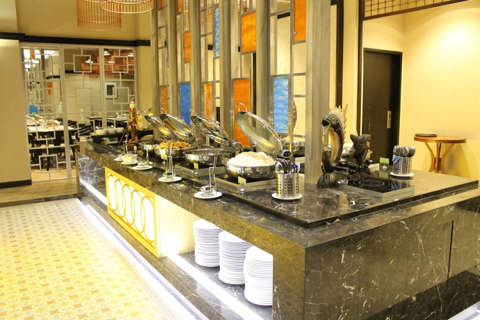 Imagen del bar/restaurante del Hotel Grand Diamond Yogyakarta. Foto 10