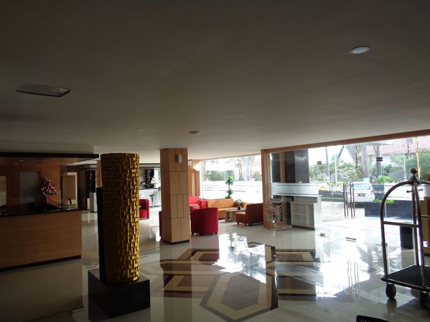 Imagen de los interiores del Hotel Grand Dian Slawi. Foto 20
