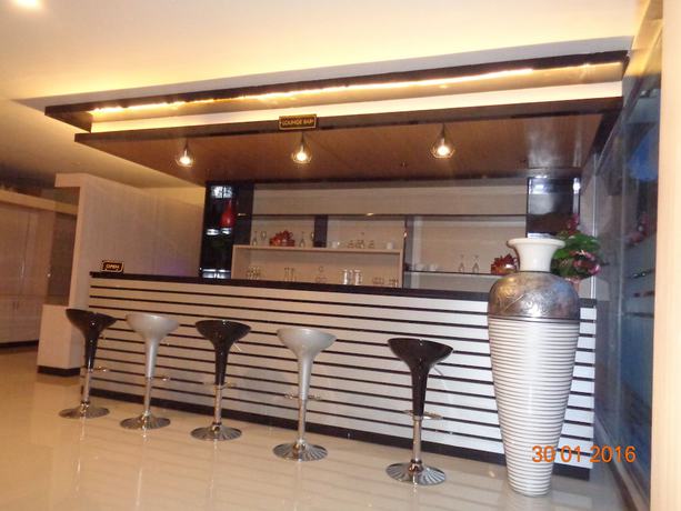 Imagen del bar/restaurante del Hotel Grand Dian Slawi. Foto 2