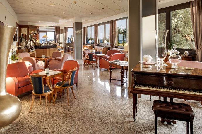 Imagen del bar/restaurante del Hotel Grand Diana Majestic. Foto 4