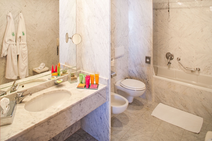 Imagen de la habitación del Hotel Grand Diana Majestic. Foto 14