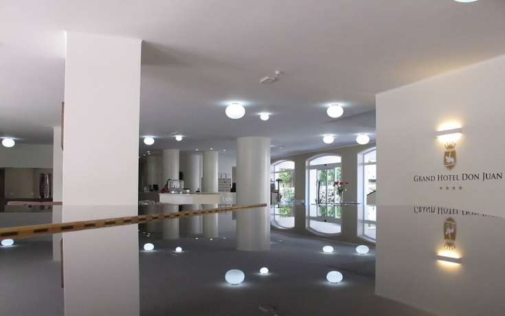 Imagen de los interiores del Hotel Grand Don Juan. Foto 15