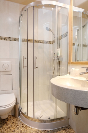 Imagen de la habitación del Hotel Grand Dore. Foto 4