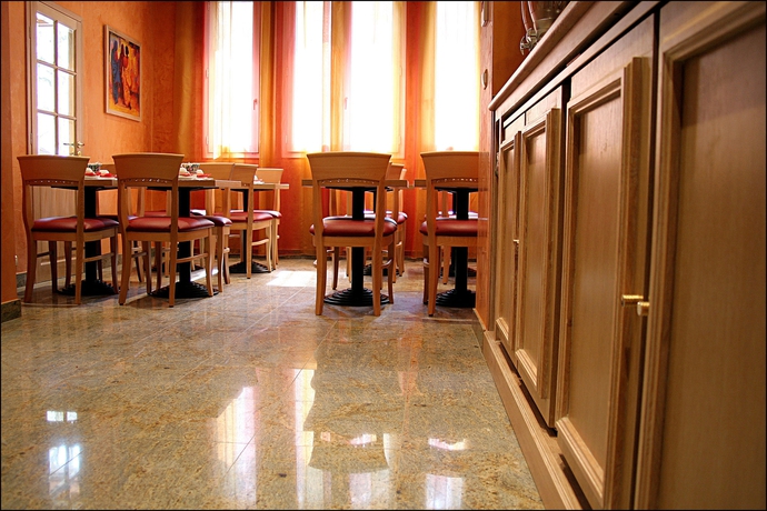 Imagen del bar/restaurante del Hotel Grand Dore. Foto 3