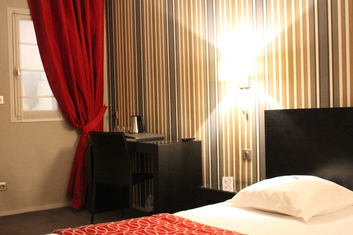 Imagen de la habitación del Hotel Grand D'orleans, Albi. Foto 14