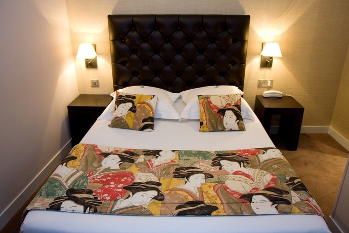 Imagen de la habitación del Hotel Grand D'orleans, Albi. Foto 17