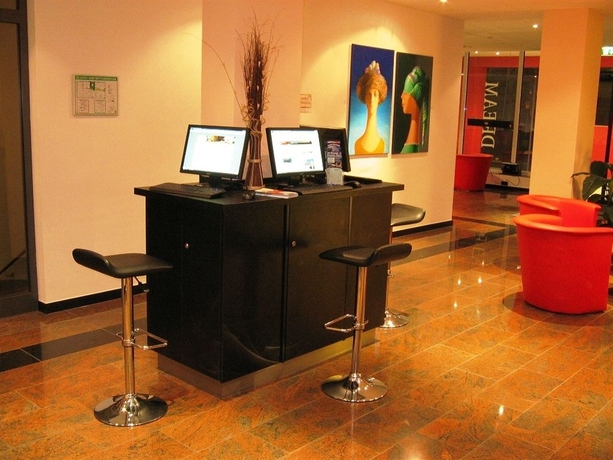 Imagen de los interiores del Hotel Grand Dream Frankfurt City. Foto 9