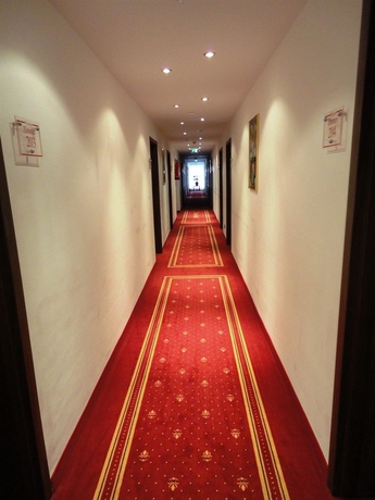 Imagen de los interiores del Hotel Grand Dream Frankfurt City. Foto 13