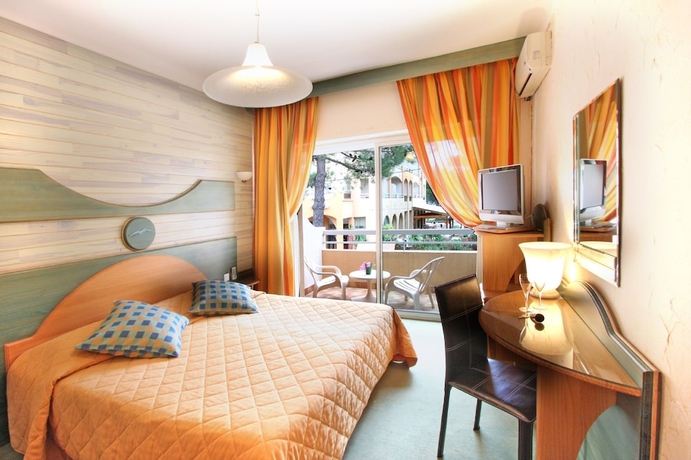 Imagen de la habitación del Hotel Grand Du Lido. Foto 3