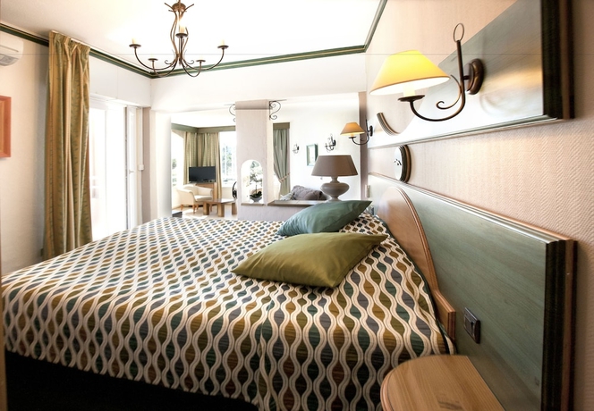 Imagen de la habitación del Hotel Grand Du Lido. Foto 8