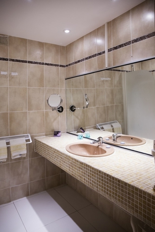 Imagen de la habitación del Hotel Grand Du Lido. Foto 18