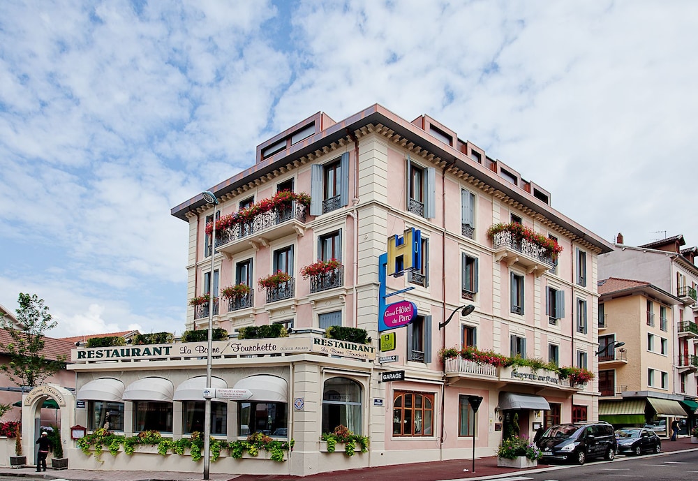 Imagen general del Hotel Grand Du Parc, AIX LES BAINS. Foto 1