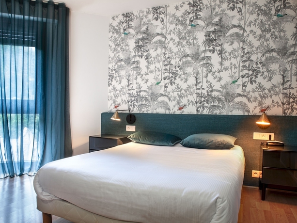 Imagen de la habitación del Hotel Grand Du Parc, Florac. Foto 9