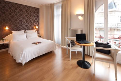 Imagen de la habitación del Hotel Grand Du Tonneau D'or. Foto 5