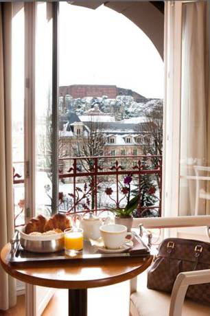 Imagen de la habitación del Hotel Grand Du Tonneau D'or. Foto 9