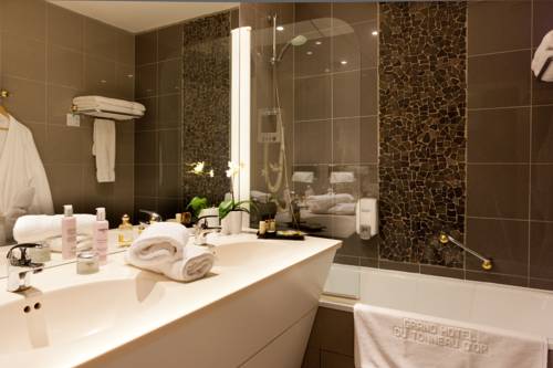 Imagen de la habitación del Hotel Grand Du Tonneau D'or. Foto 13