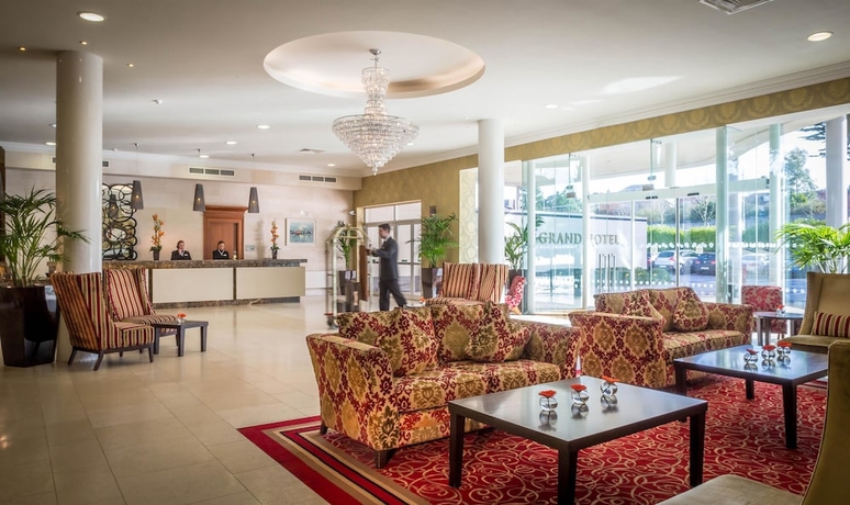 Imagen de los interiores del Hotel Grand, Dublín. Foto 16