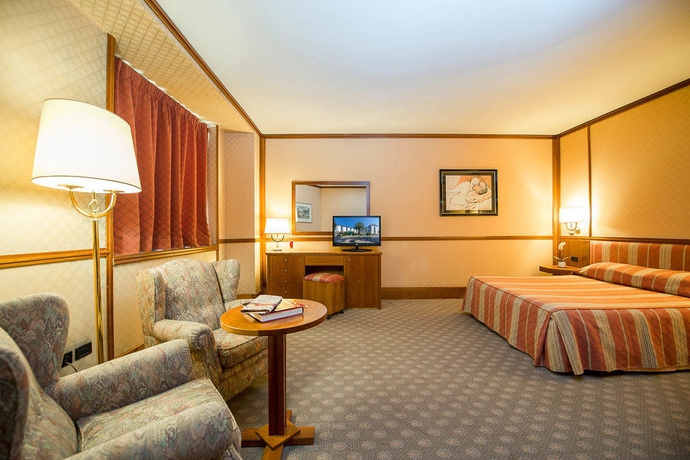 Imagen de la habitación del Hotel Grand Duca D'este. Foto 7