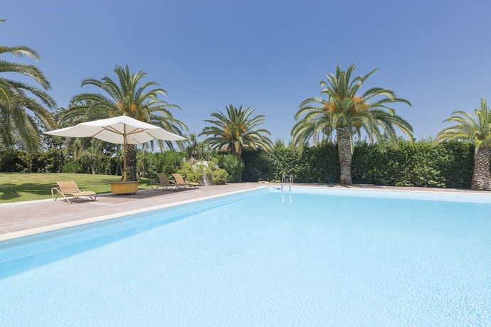 Imagen de la piscina del Hotel Grand Duca D'este. Foto 16