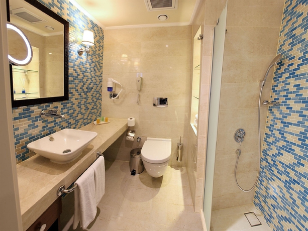 Imagen de la habitación del Hotel Grand Durmaz. Foto 6