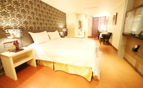 Imagen de la habitación del Hotel Grand Earl. Foto 6