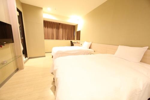 Imagen de la habitación del Hotel Grand Earl. Foto 10