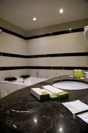 Imagen de la habitación del Hotel Grand East - Resort And Spa Dead Sea. Foto 10