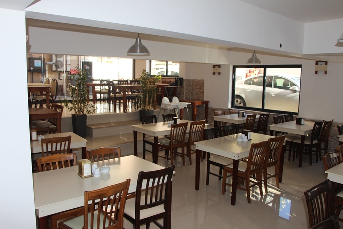 Imagen del bar/restaurante del Hotel Grand Ece Otel. Foto 2