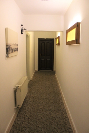 Imagen de los interiores del Hotel Grand Ece Otel. Foto 19