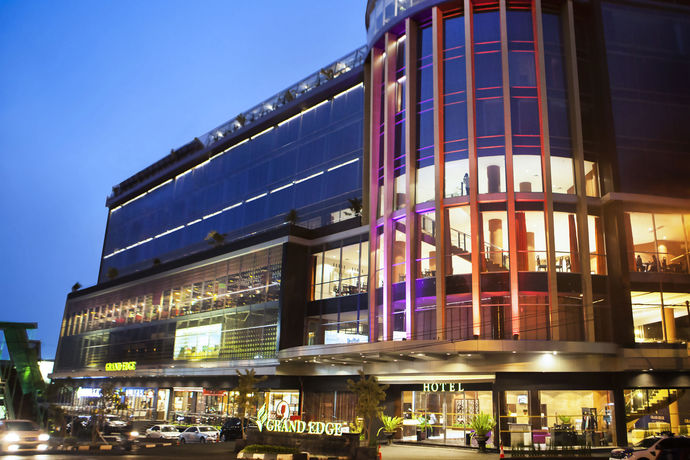 Imagen de la habitación del Hotel Grand Edge Semarang. Foto 9