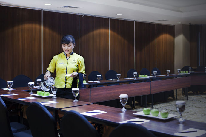 Imagen del bar/restaurante del Hotel Grand Edge Semarang. Foto 6