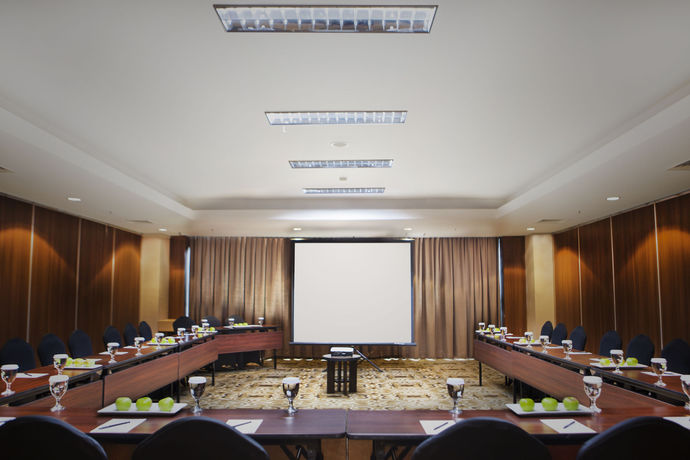 Imagen de los interiores del Hotel Grand Edge Semarang. Foto 15