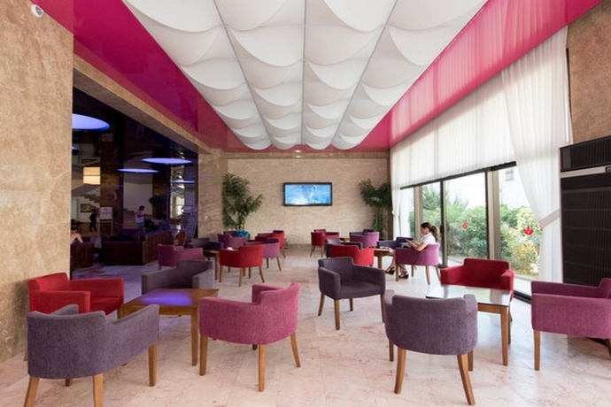 Imagen general del Hotel Grand Efe. Foto 10