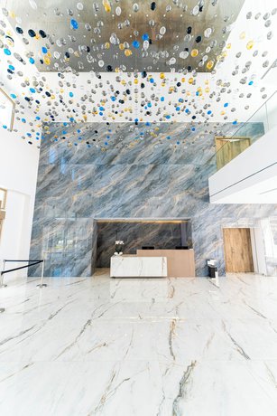 Imagen de los interiores del Hotel Grand Elis. Foto 20