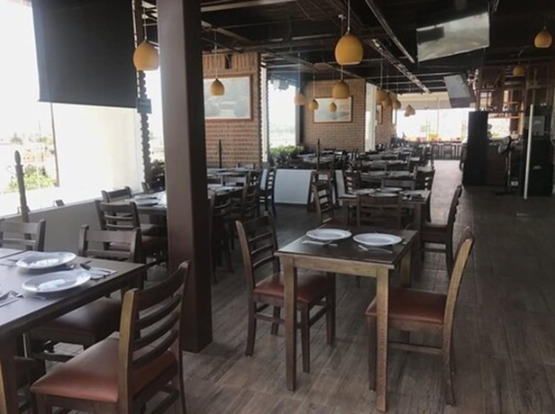 Imagen del bar/restaurante del Hotel Grand Elizabeth Durango. Foto 2