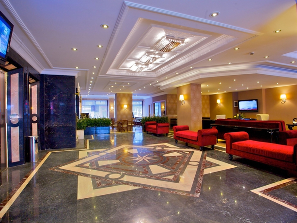 Imagen de los interiores del Hotel Grand Emin. Foto 12