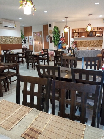 Imagen del bar/restaurante del Hotel Grand Esie Service Apartment. Foto 5