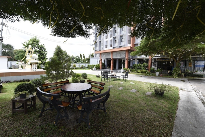 Imagen de los exteriores del Hotel Grand Esie Service Apartment. Foto 14