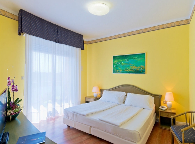 Imagen de la habitación del Hotel Grand Esplanada. Foto 3
