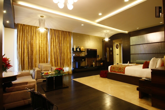 Imagen de la habitación del Hotel Grand Estancia. Foto 17