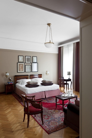 Imagen de la habitación del Hotel Grand Et De Milan. Foto 4